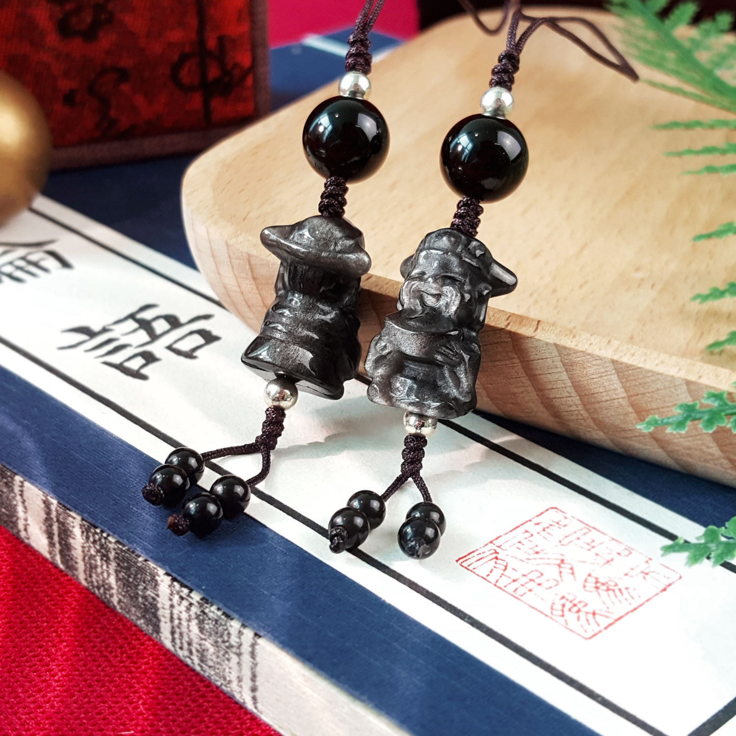 21 Aug - Silver Obsidian God Of Wealth Charm