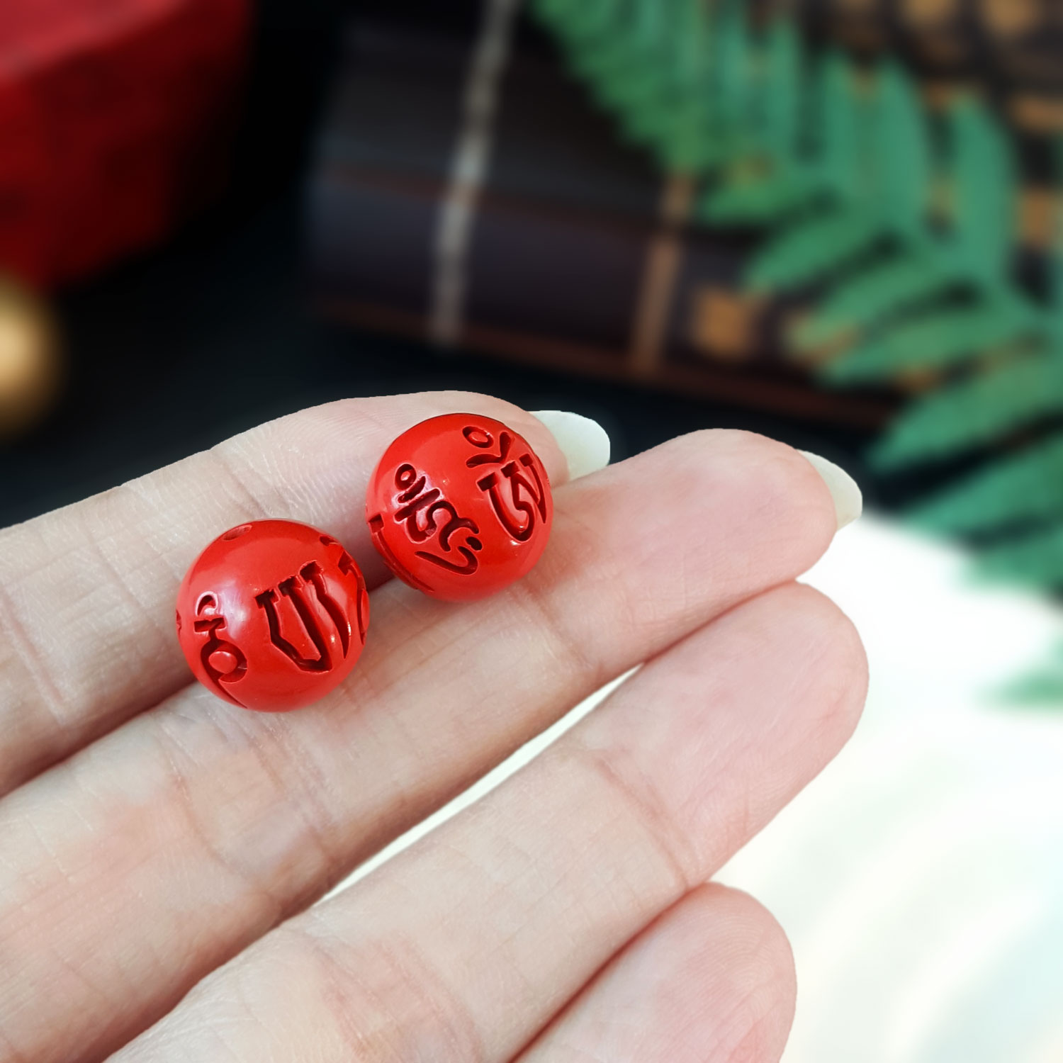 28 Aug - Water Filter Cinnabar Mantra Round Shanpe Charm