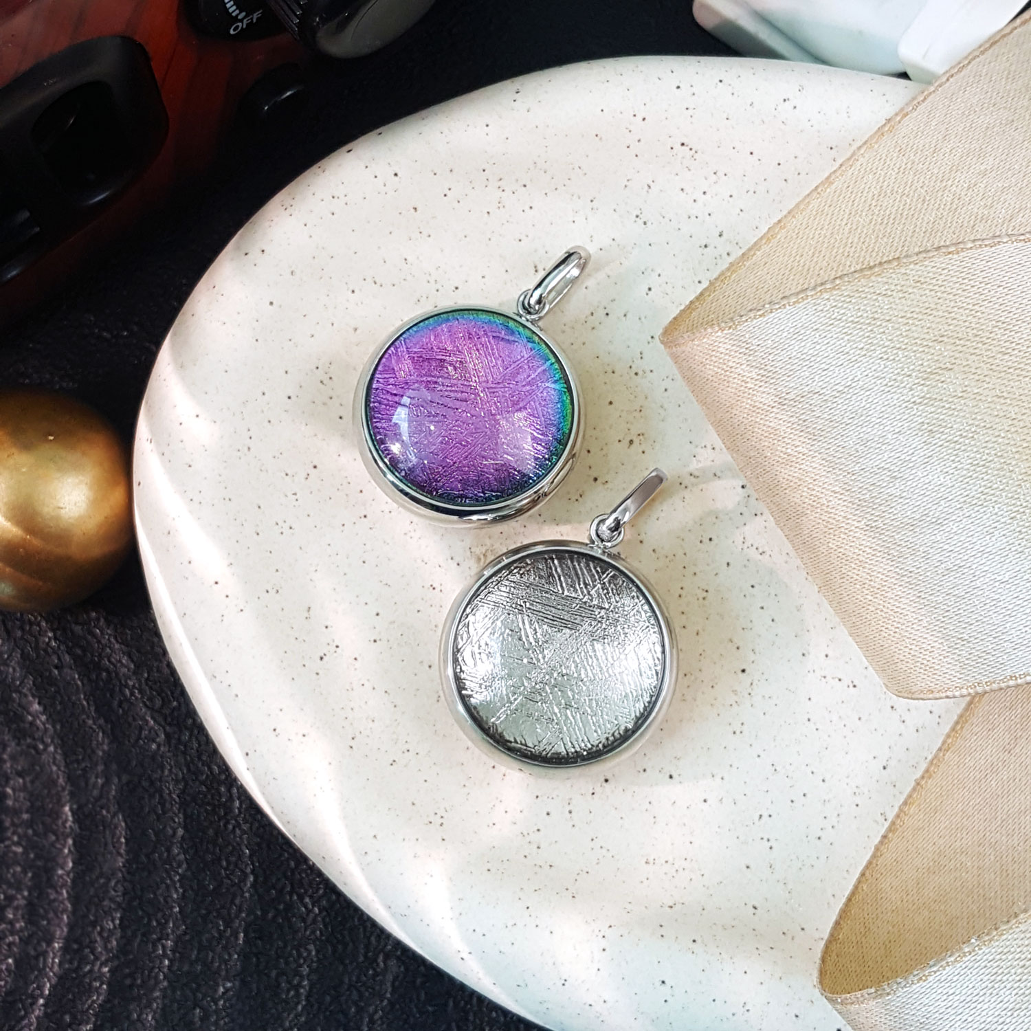 2 Sep - Double Side Meteorite Round Shape Pendant (Fantasy & W.Gold)