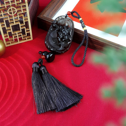 7 Sep - Iced Obsidian Double Fish Charm