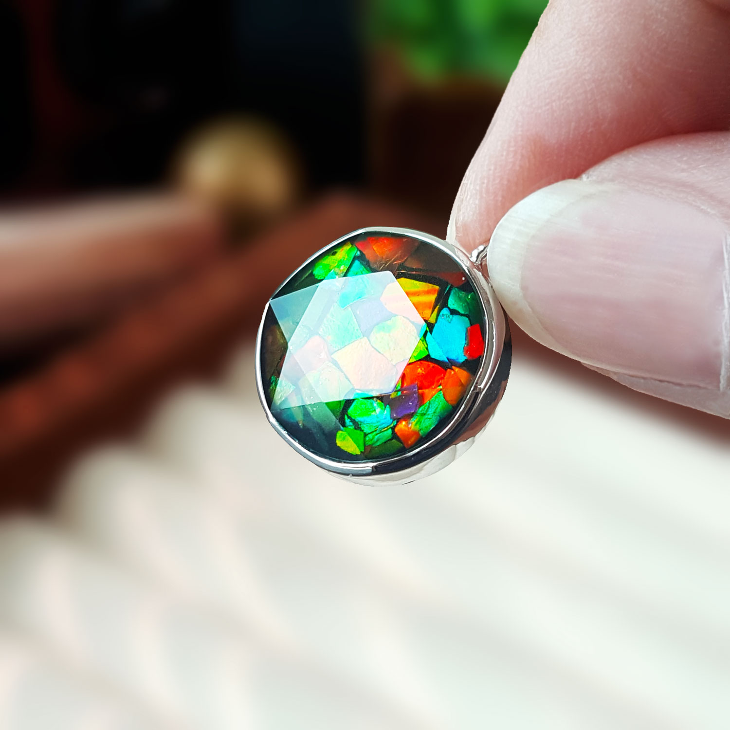 17 Sep - Cadana Ammolite Stitching David Star Pendant