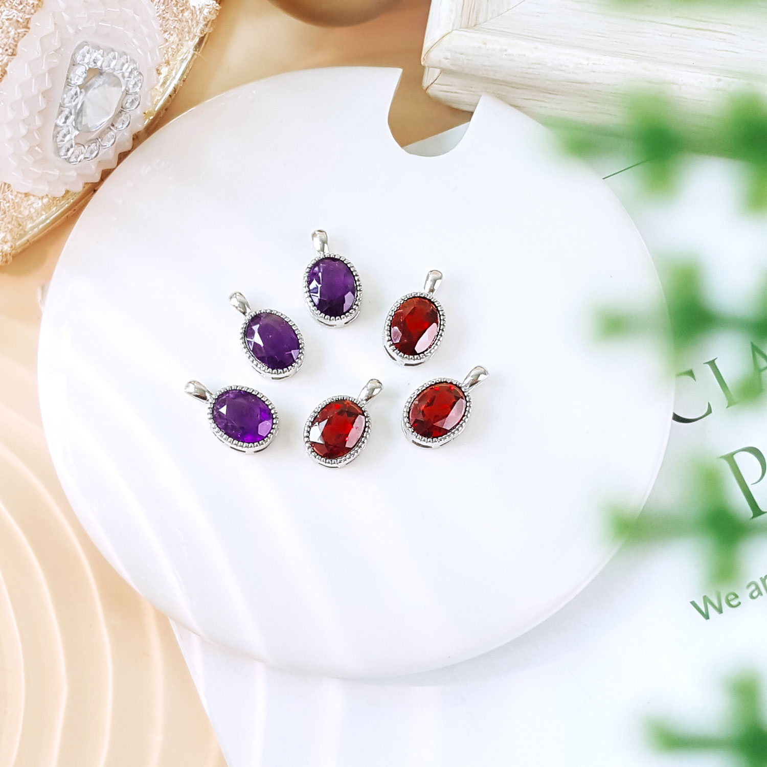 28 Sep - Oval Shape Pendant
