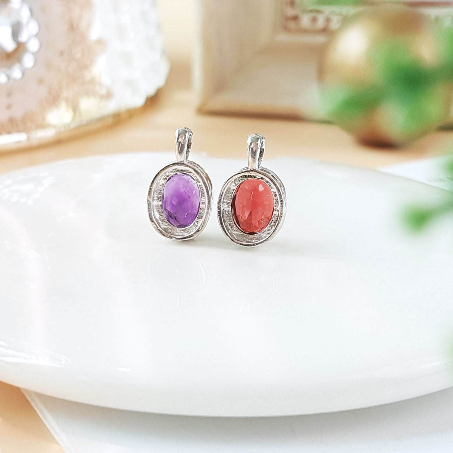 28 Sep - Oval Shape Pendant