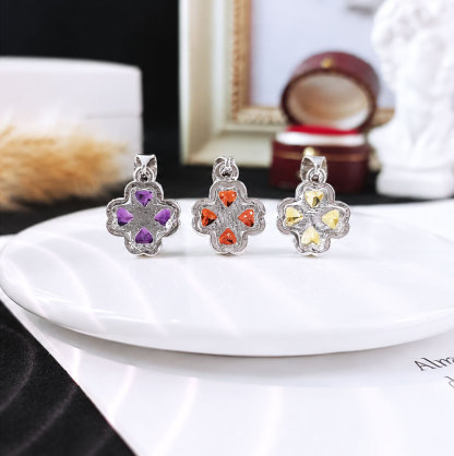 9 Oct - Crystal Love Clover Pendant