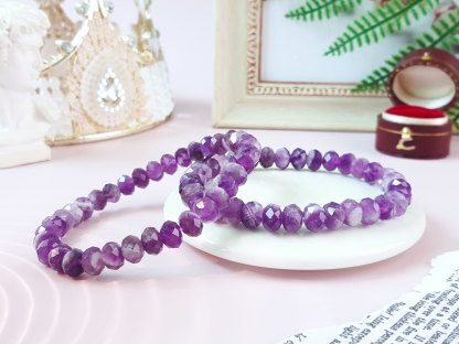 16 Oct - Amethyst Buddha Tooth Stacked Bracelet