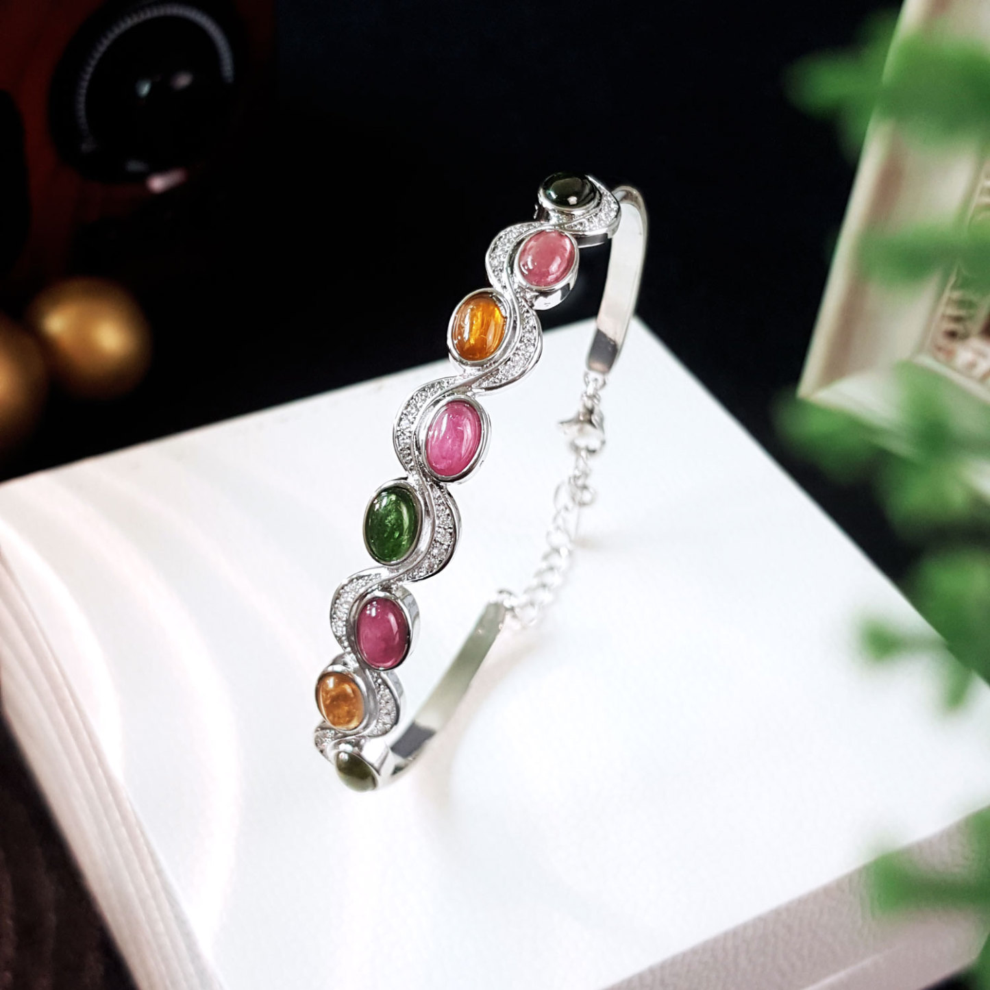 16 Oct - Colour Tourmaline Design Bangle
