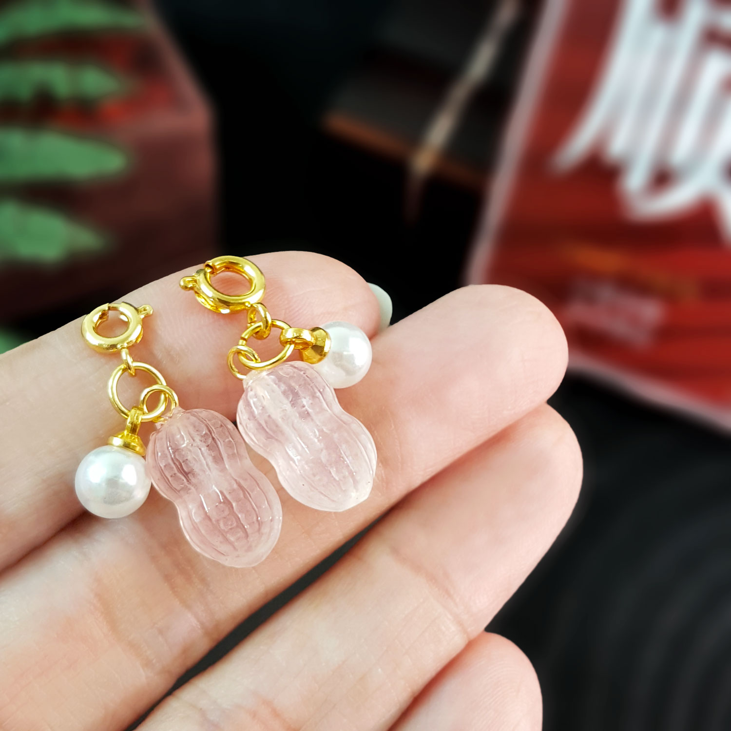 26 Oct - Rose Quartz Peanut Charm - Gold
