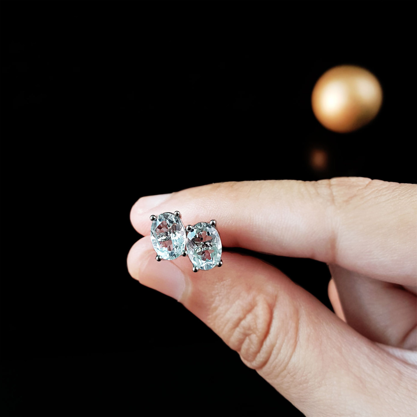 Clear Quartz Oval with Four Claws Earrings