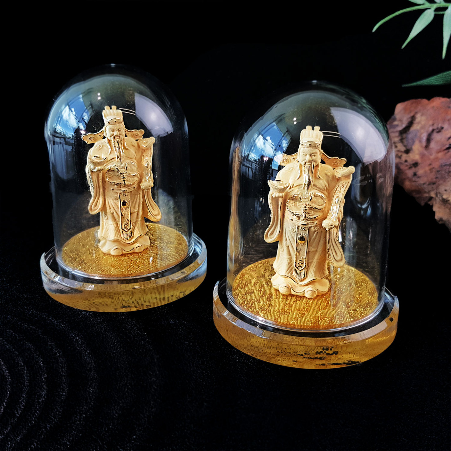 2 July - Golden God of Wealth Ornament