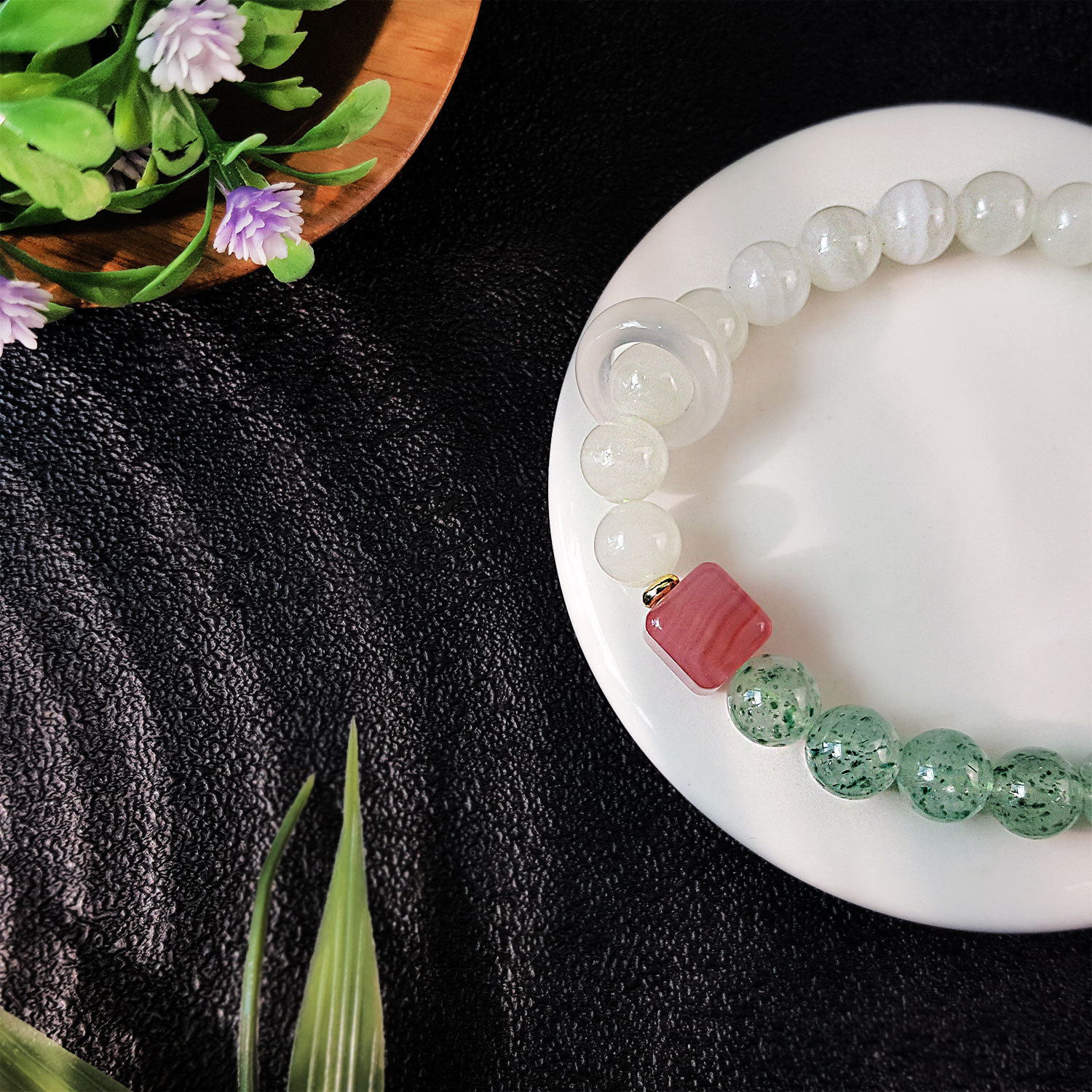 3 July - Pakistan Onyx & Green Strawberry Stone Dsign Bracelet