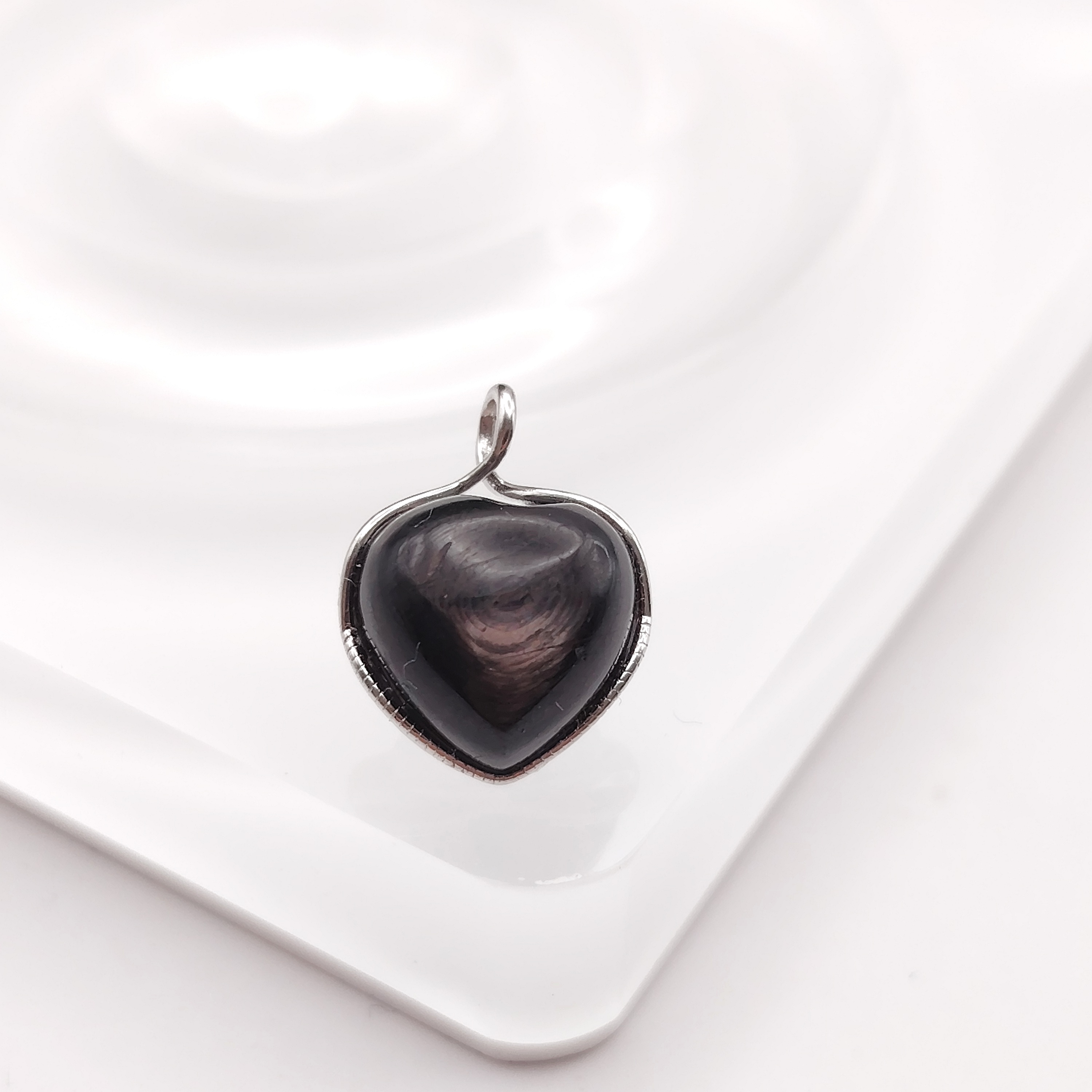 Hypersthene Heart Pendant