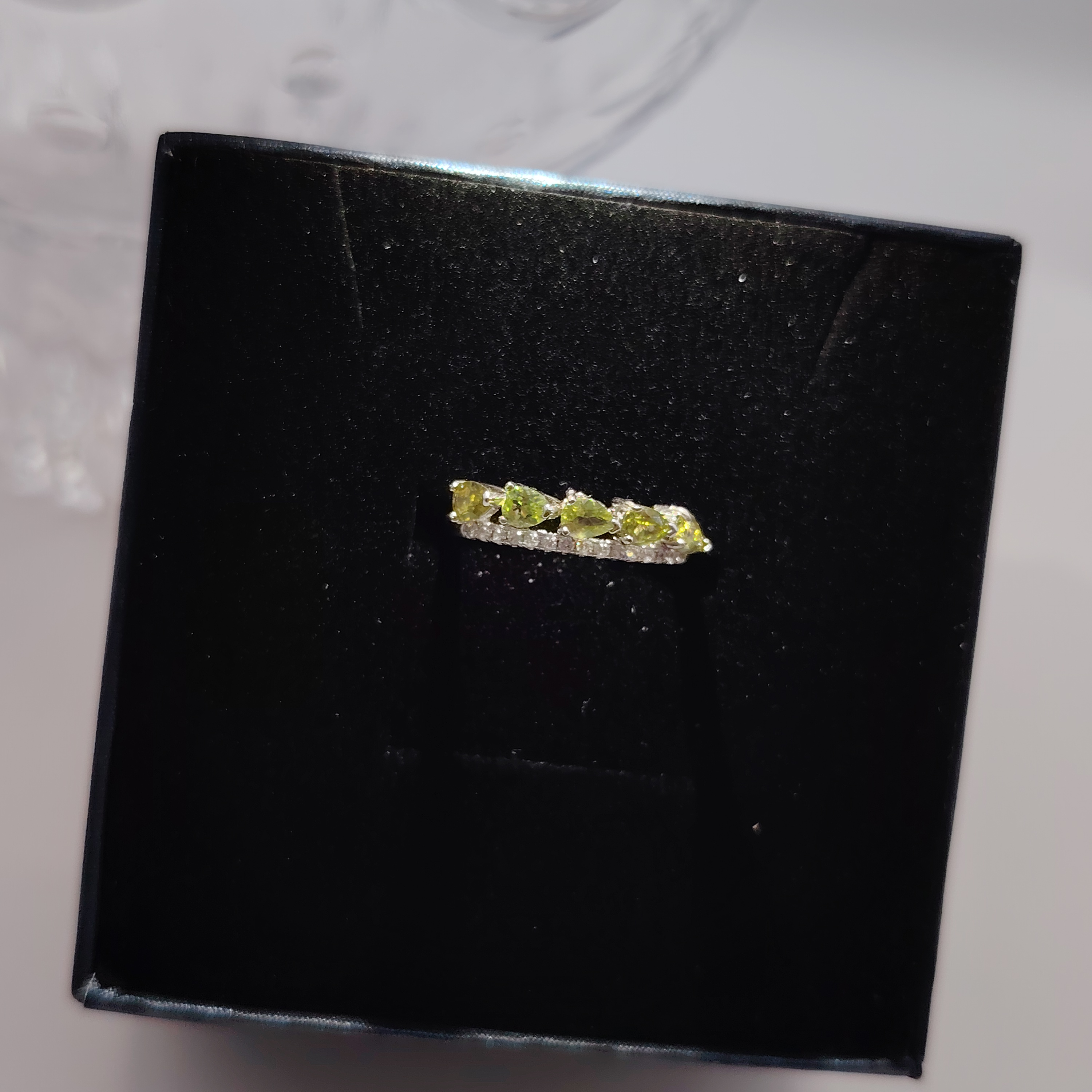 Elegent Peridot and Zircon Row Design Adjustable Ring （925）
