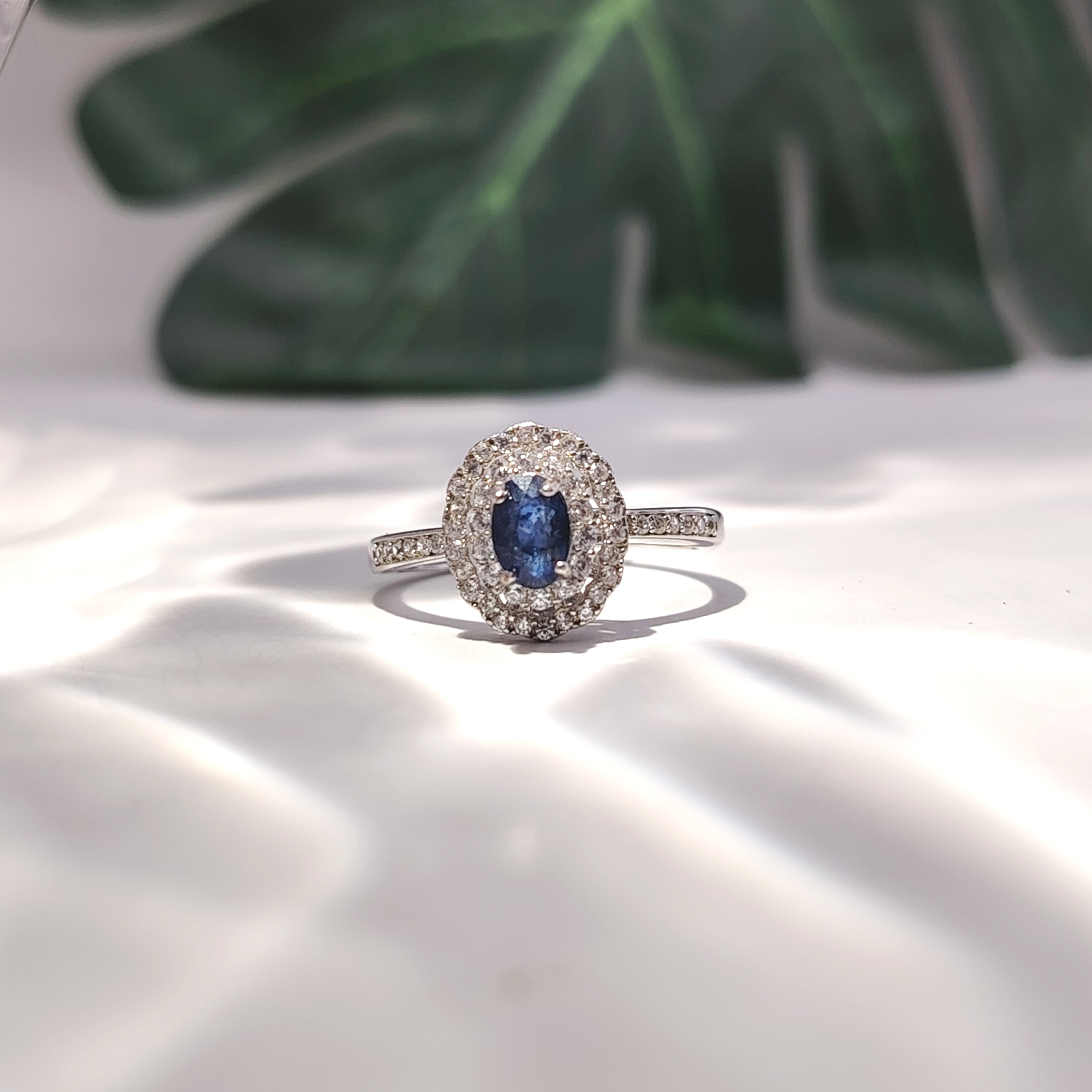 Elegent Blue Sapphire Design Sterling White Gold Adjustable Ring