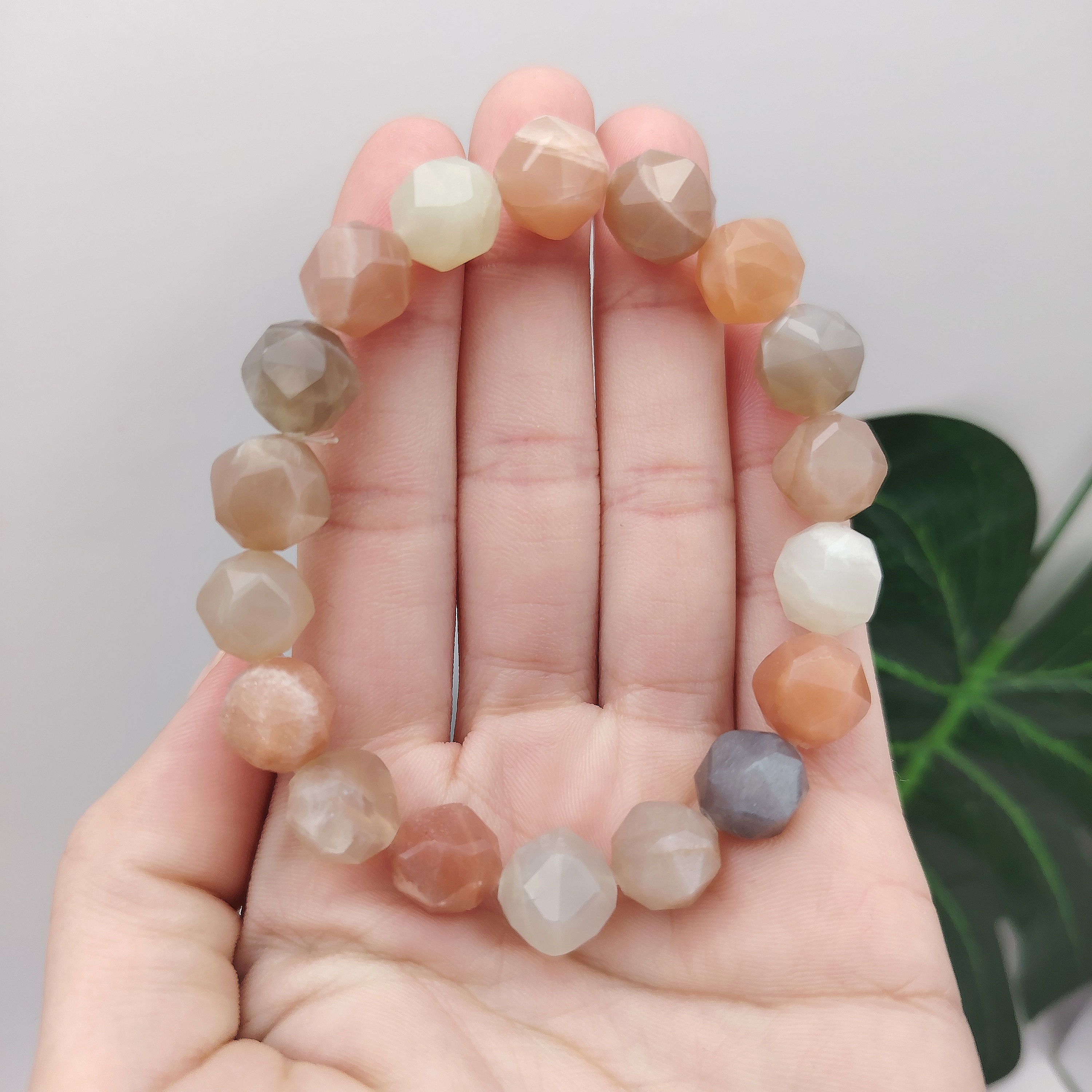 Mixed Moonstone Cutting Bracelet