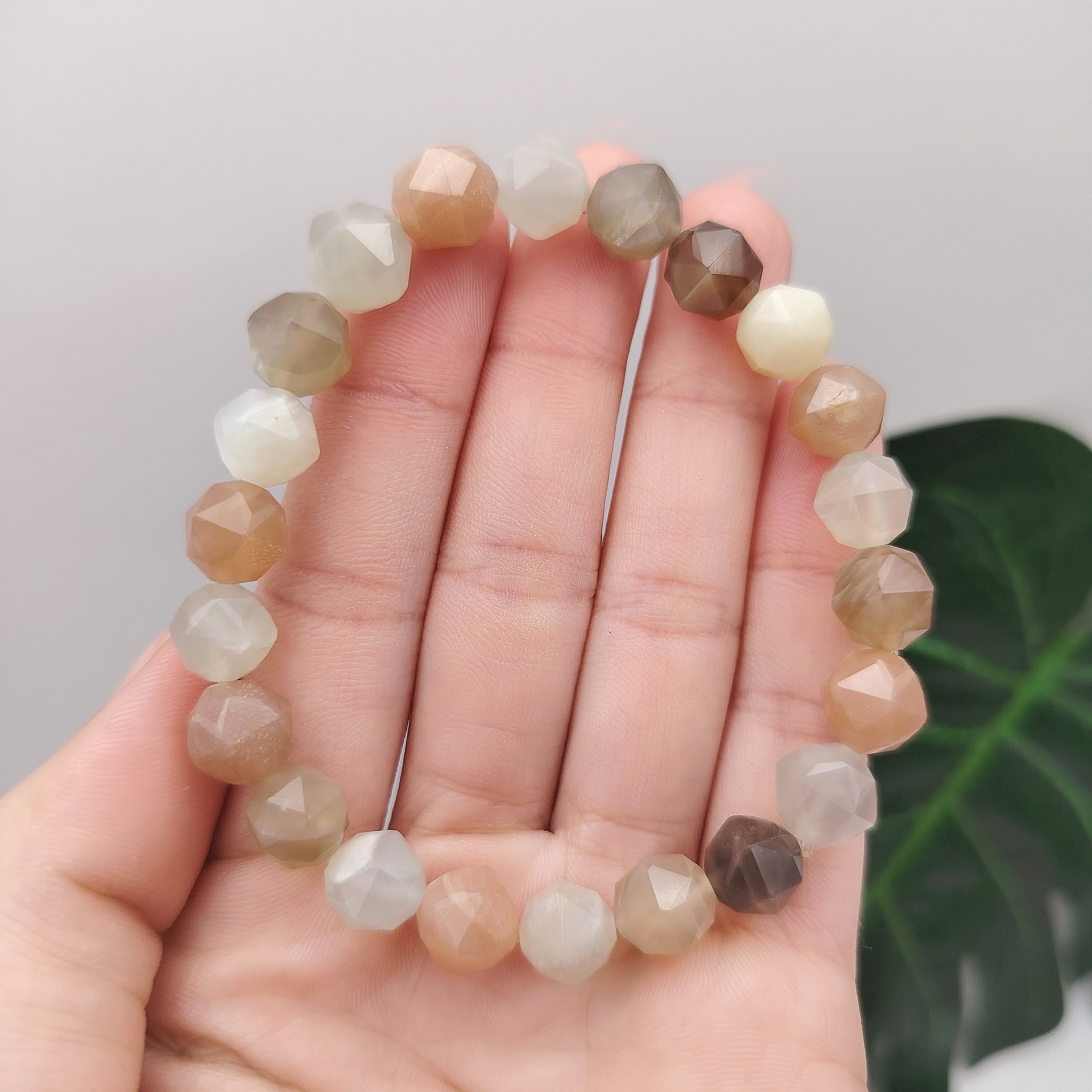 Mixed Moonstone Cutting Bracelet