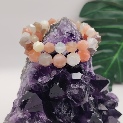 Mixed Moonstone Cutting Bracelet