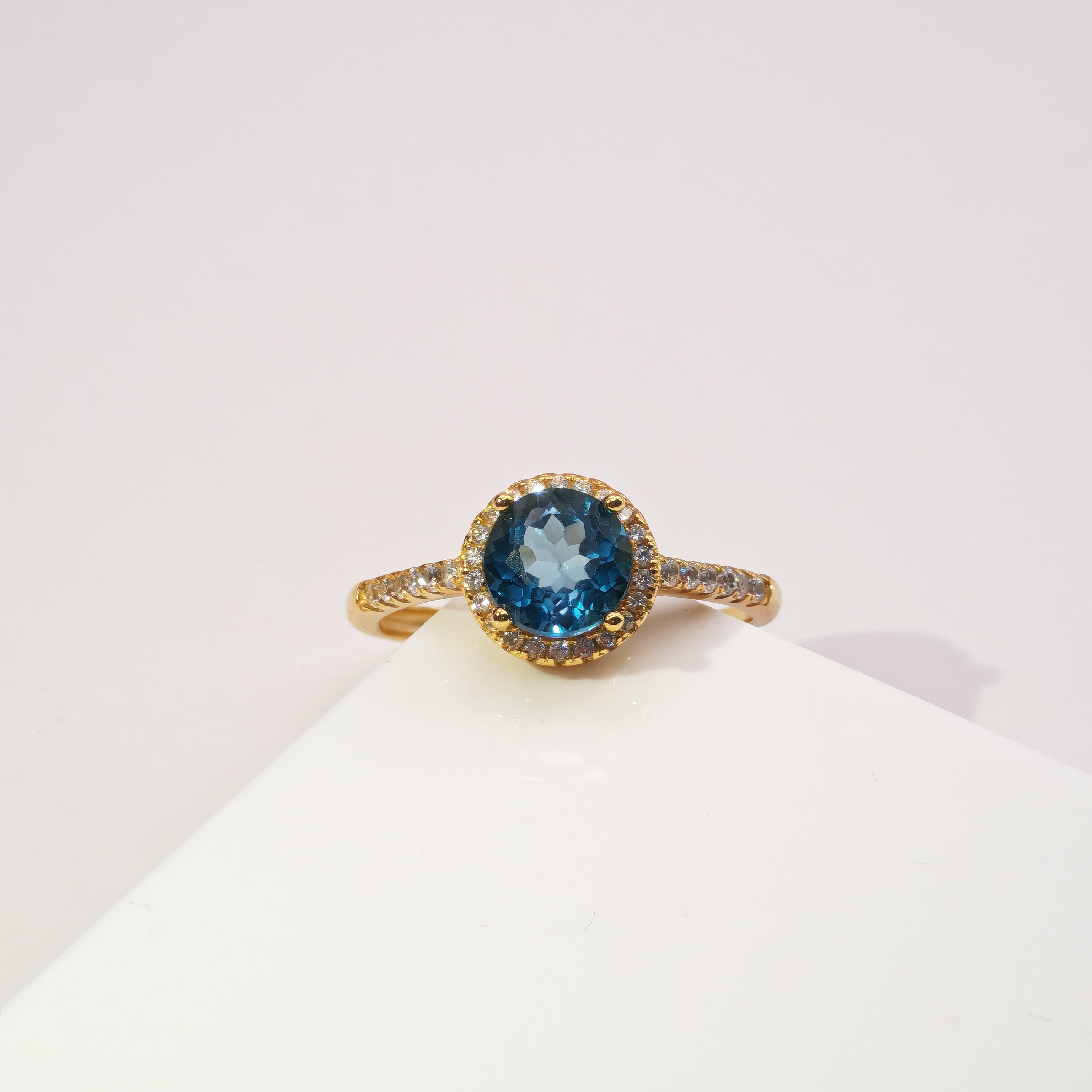 Exquisite London Blue Topaz Sterling Gold Ring 
