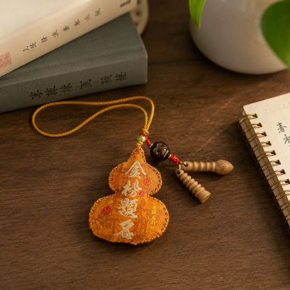 18 Jun - Hulu Charm