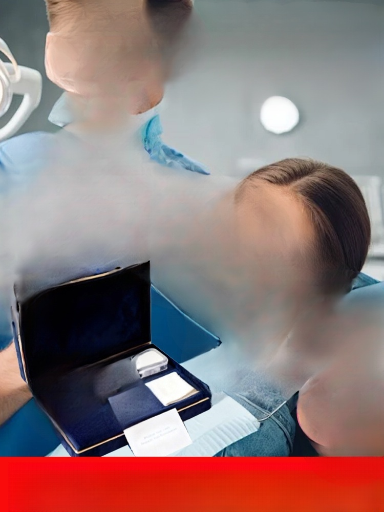 【美國製造，FDA認證】訂製全口義齒套裝，3分鐘即可徹底修復受損牙齒。 1秒即可安裝，外觀99%自然！配戴牙套式矯正治療，自信舒適地展現笑容！