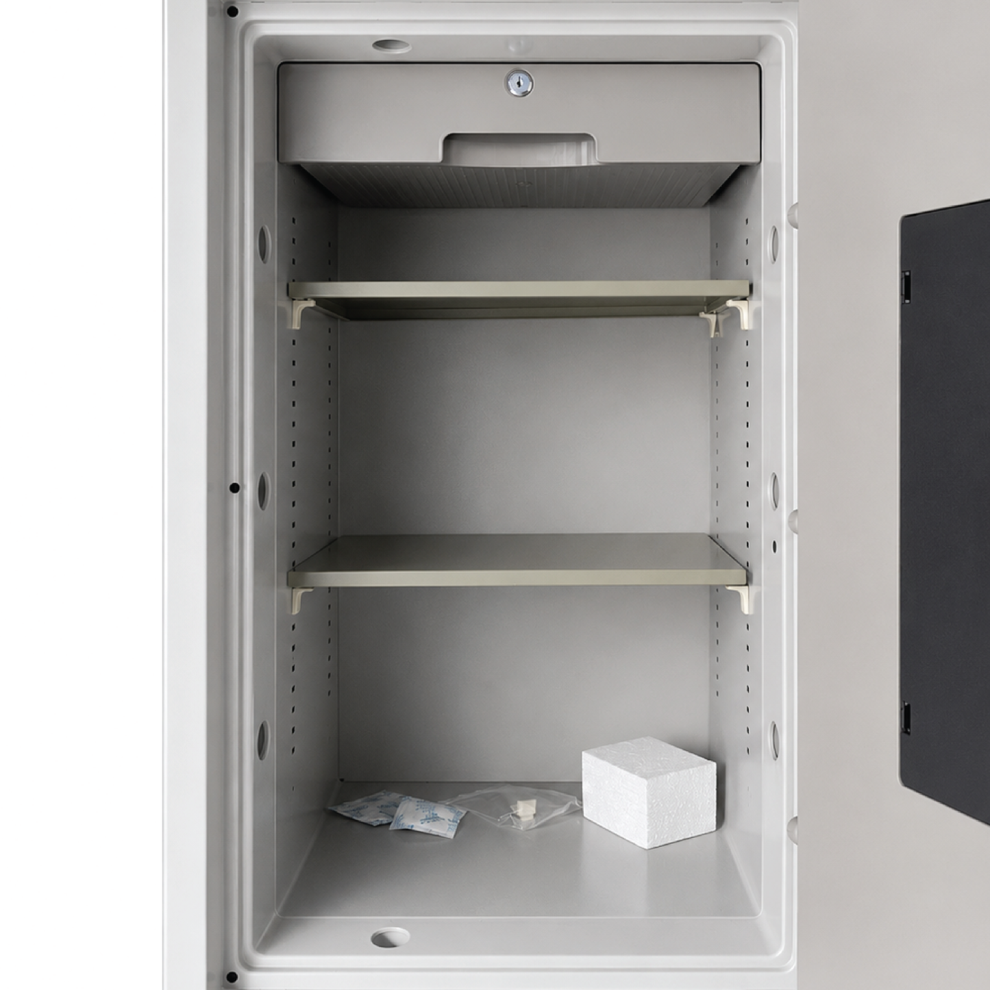 RICHMAN 105kg Medium Sized Fire Resistant Safe (Digital Lock) (kindly contact us before ordering)