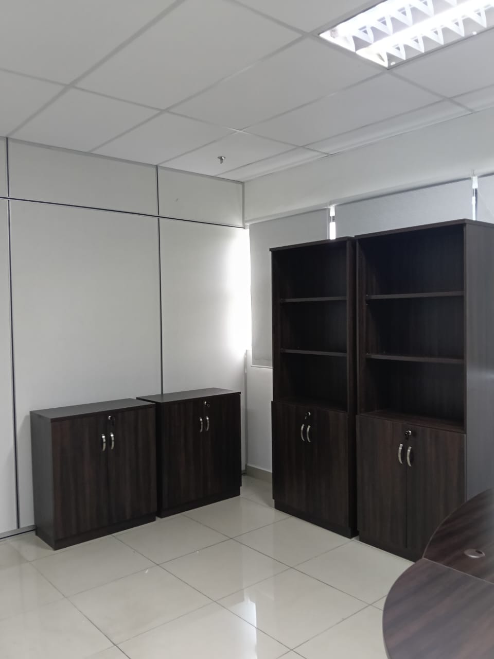 Executive Office Table Set with Combination of Cabinets (Q)