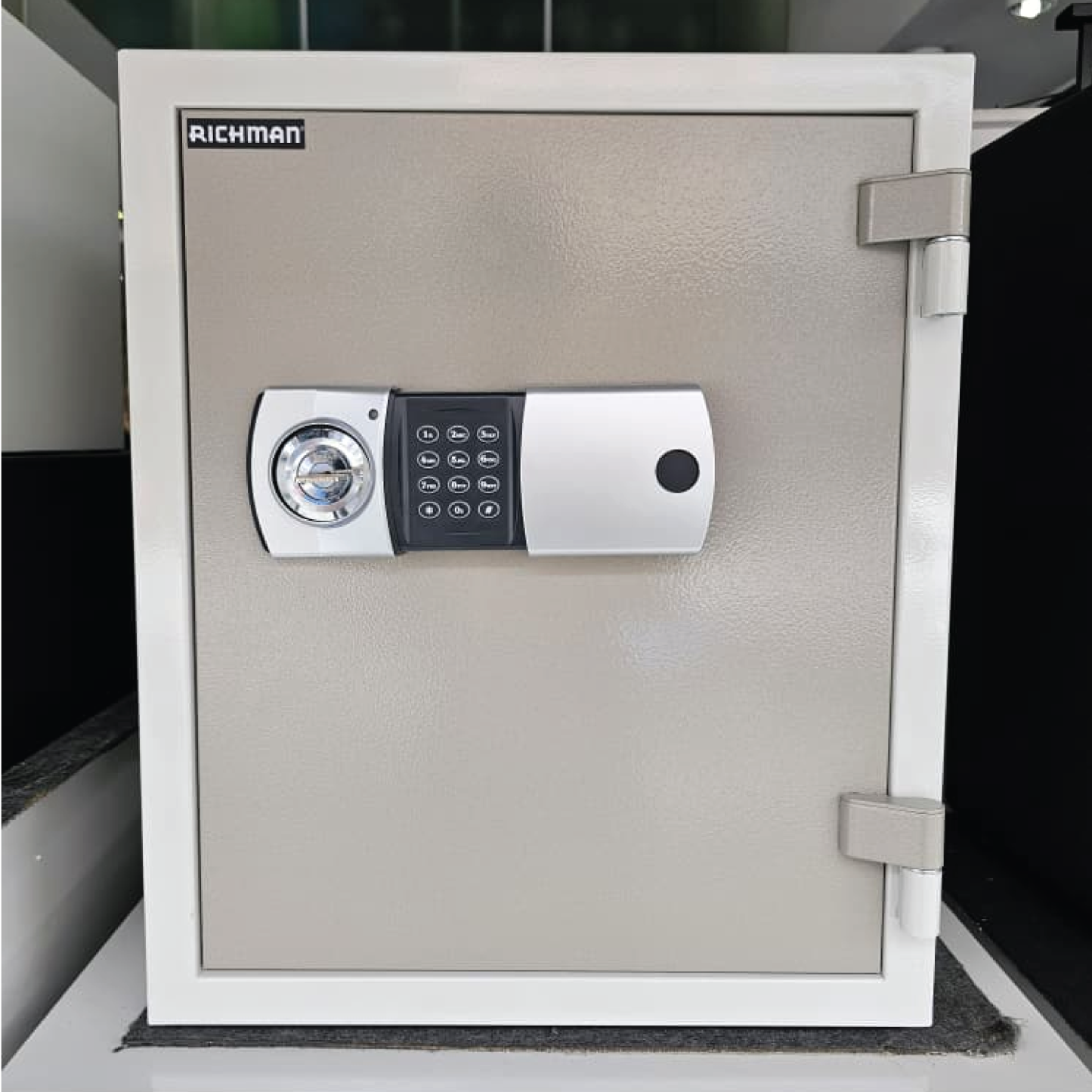 RICHMAN 37kg Small Sized Fire Resistant Safe Box - Dial Lock (kindly contact us before ordering)