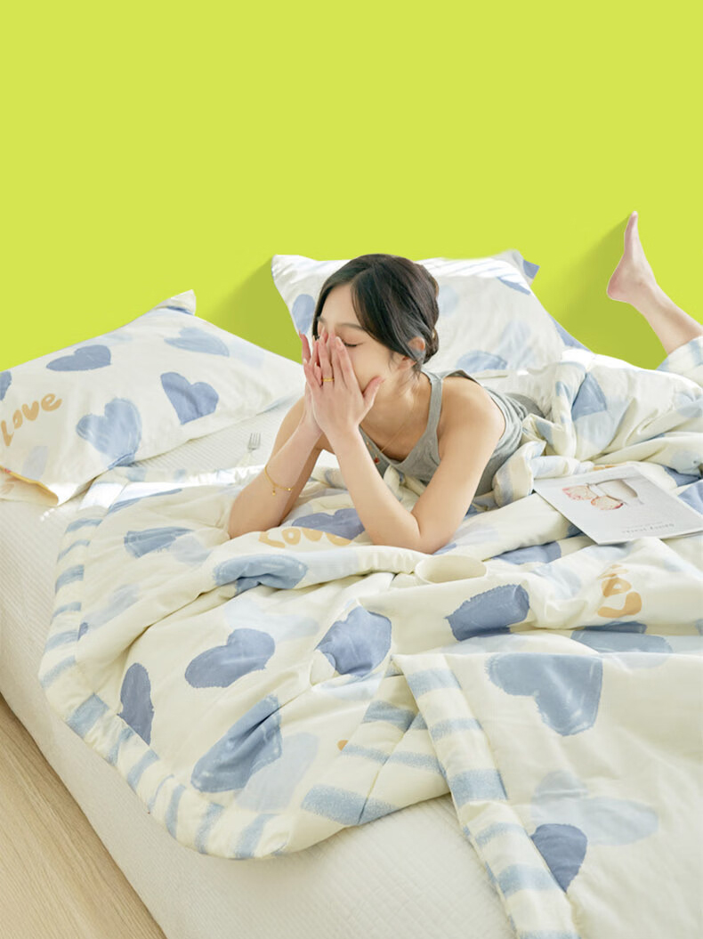 夏布団 掛け布団 キルトケット 200×230cm 肌触りいい 肌掛け布団 掛ふとん 防ダニ 抗菌防臭 洗えて清潔 来客用布団 新生活応援 お一人暮らし 春 夏新作 KAiO727