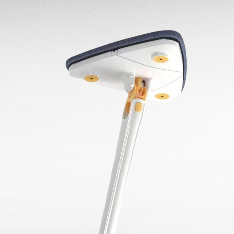 Hands-free triangular cleaning mop