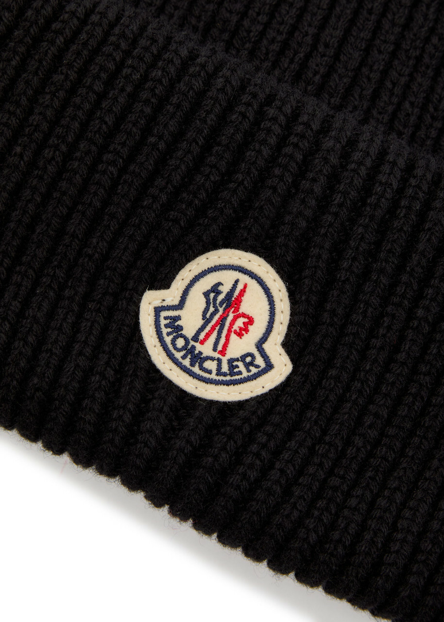 【MONCLER全国送料無料】Moncler Logo Ribbed Wool and Cashmere-blend Beanie - Black - One Size