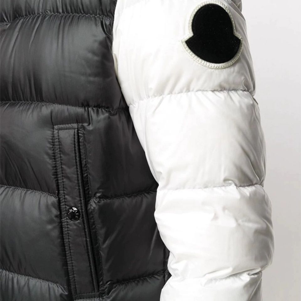 MONCLER モンクレール MONTCLA モンクラ ダウンジャケット
