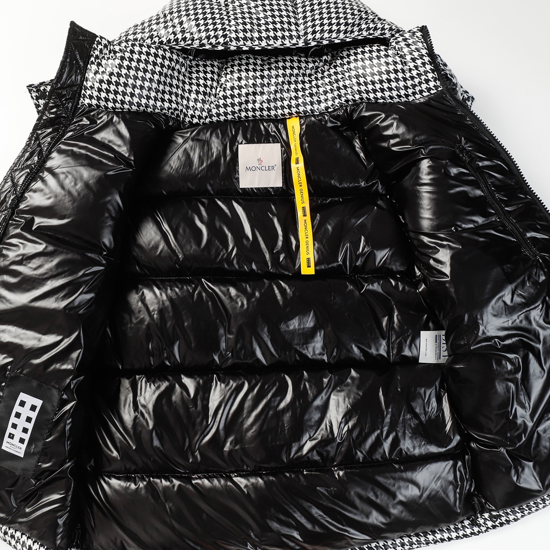 【Moncler】✖️【Fragment Design】23FW ダウンジャケット