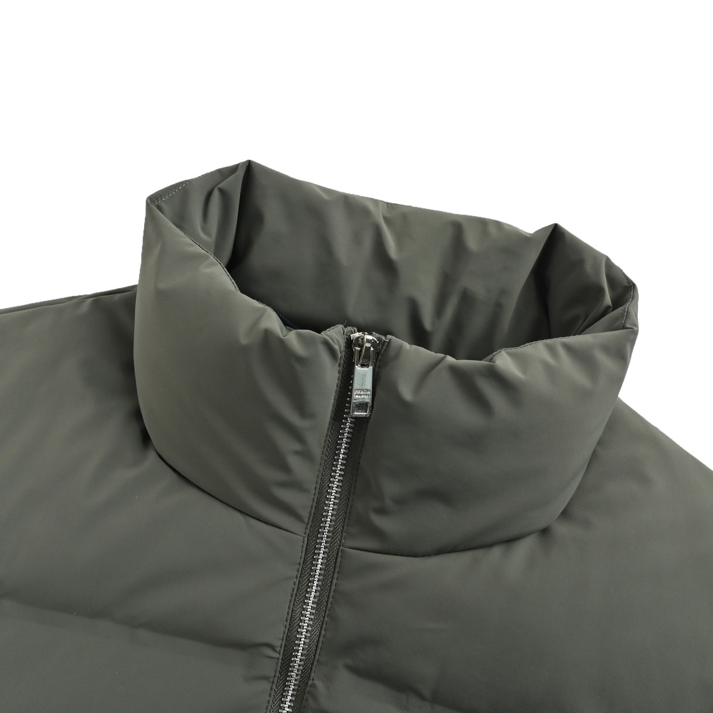 PRADA プラダ ブラック 再生ナイロン 撞色リブコollar ダウンジャケット