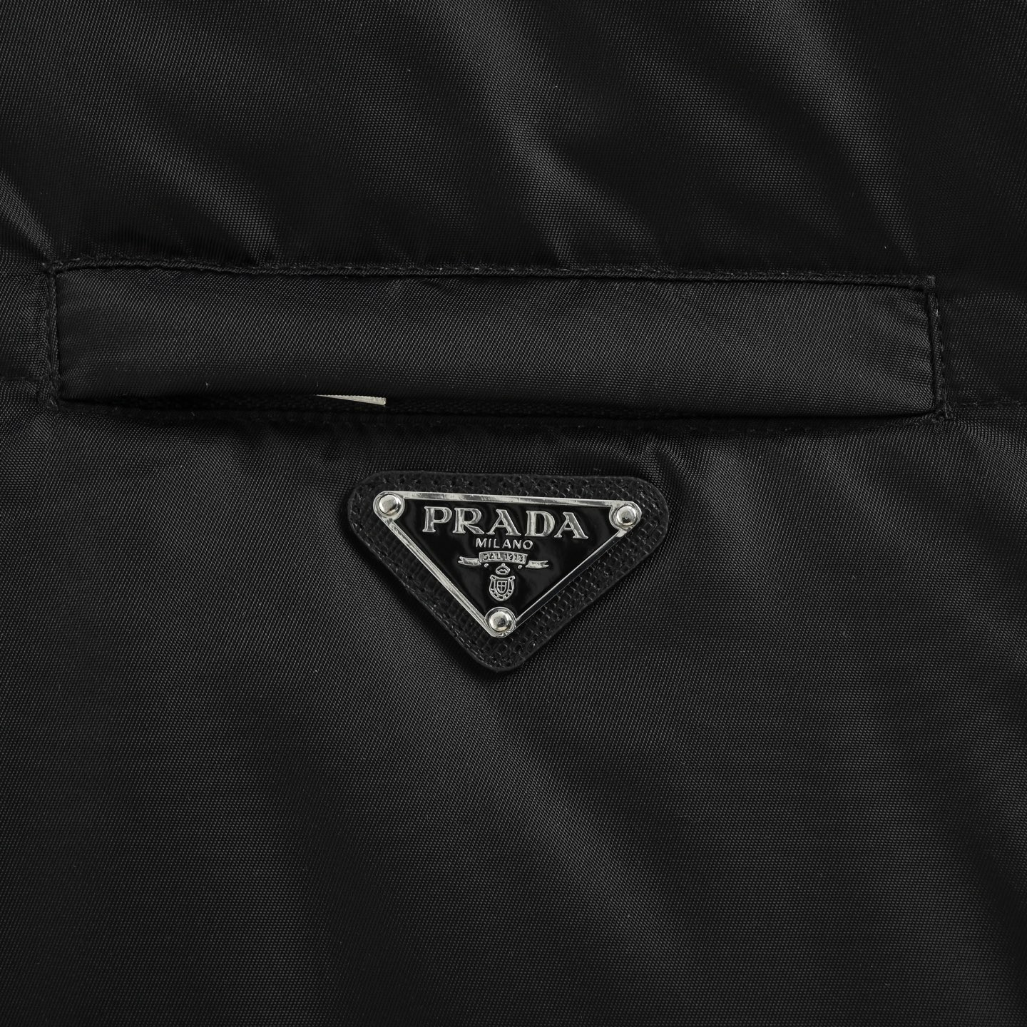 PRADA プラダ ナイロンジッパーカラーコントラストフーデッドダウンジャケット