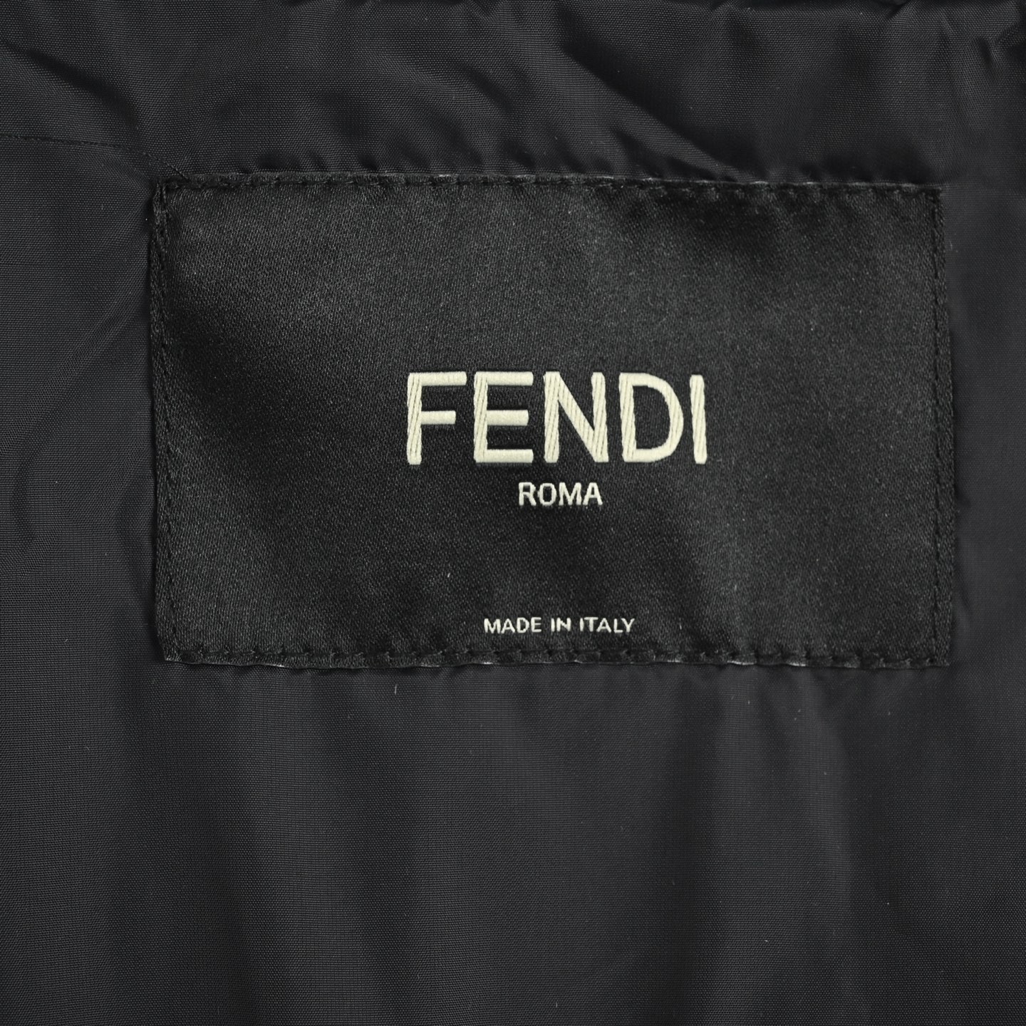 FENDI フェンディ FFプリントナイロンフーデッド ダウンジャケット