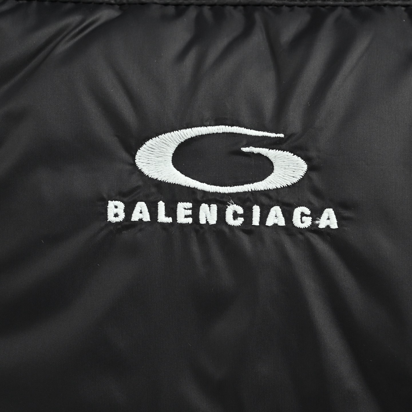 Balenciaga バレンシアガ リングロゴ ハイネック ダウンジャケット ダークグレー ブラック
