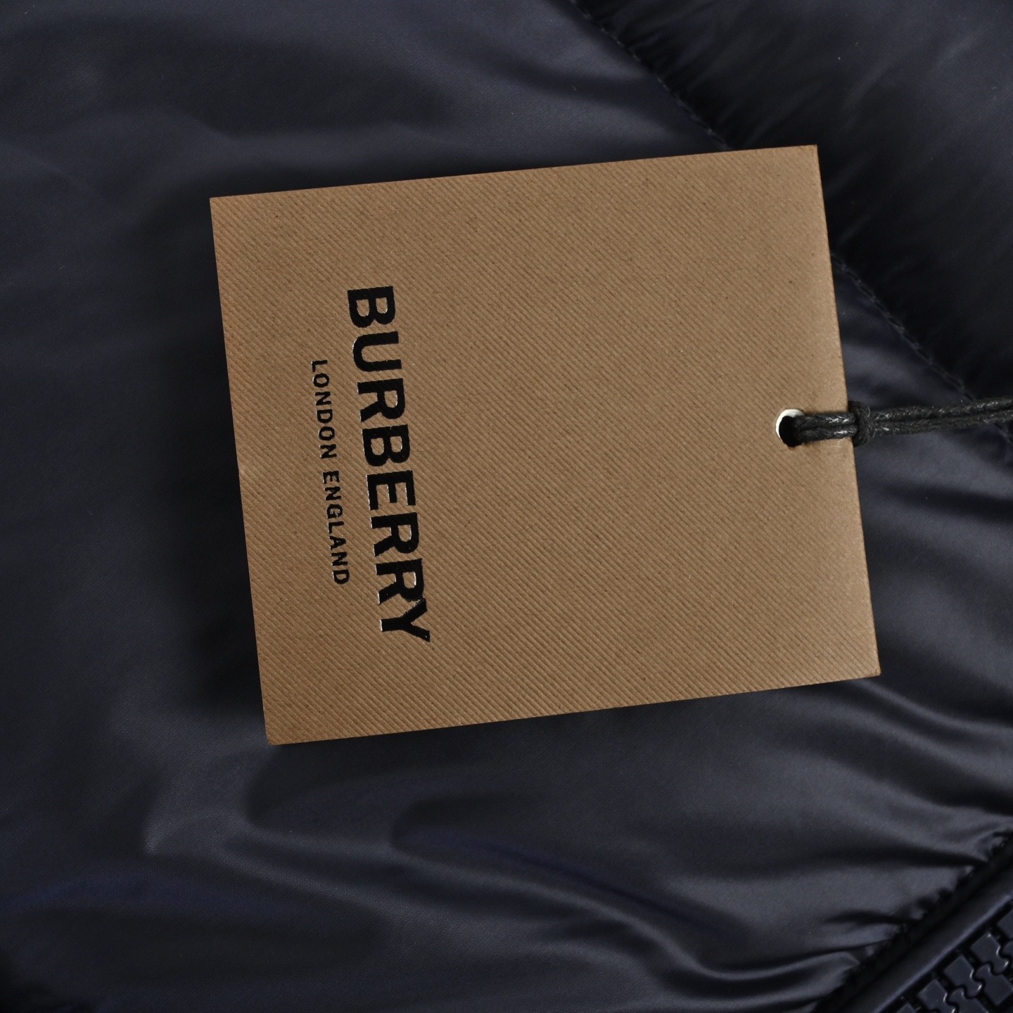 Burberry バーバリー 25FW新作 フード付きダウンジャケット