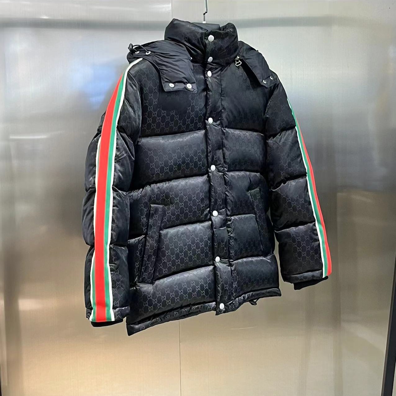 GUCCI グッチ GGモノグラム リムーバブルフード ダウンジャケット ブラック