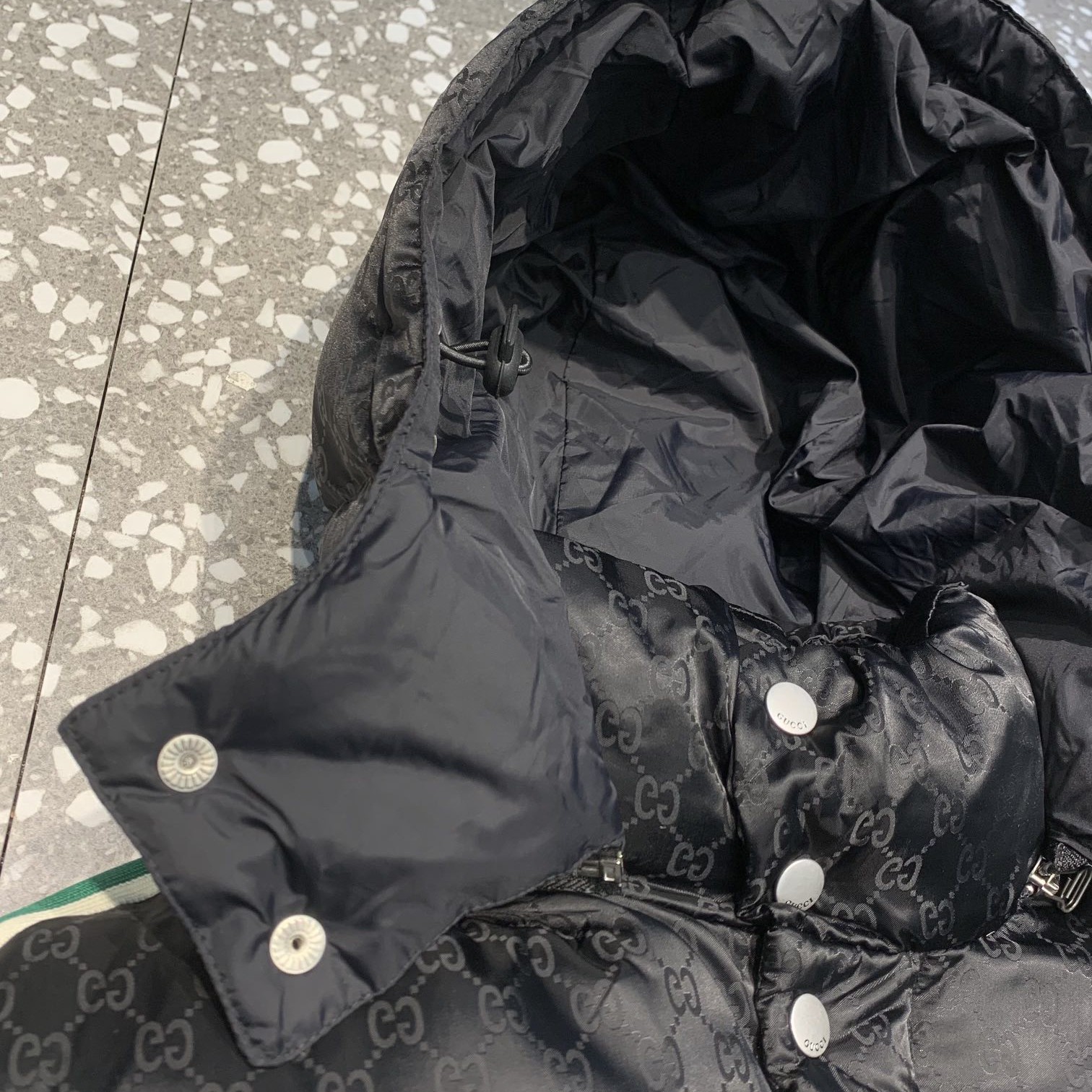 GUCCI グッチ GGモノグラム リムーバブルフード ダウンジャケット ブラック