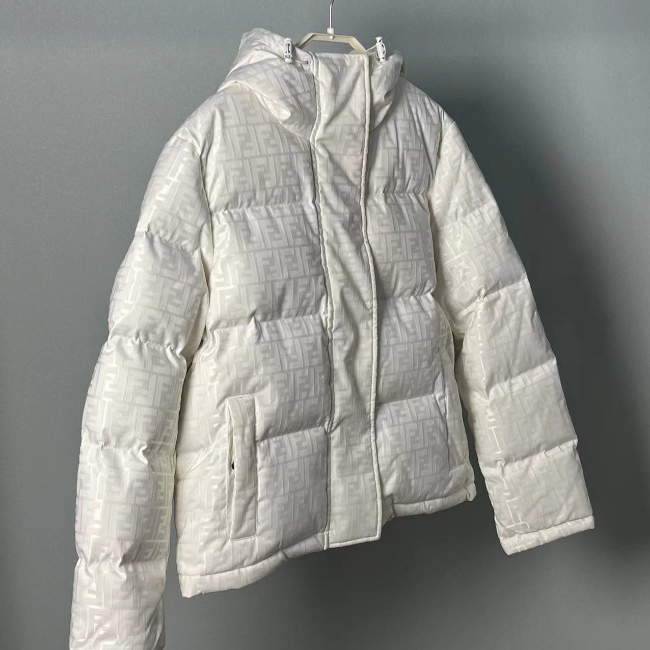 FENDI フェンディ 2024最新男女同款ダウンジャケット