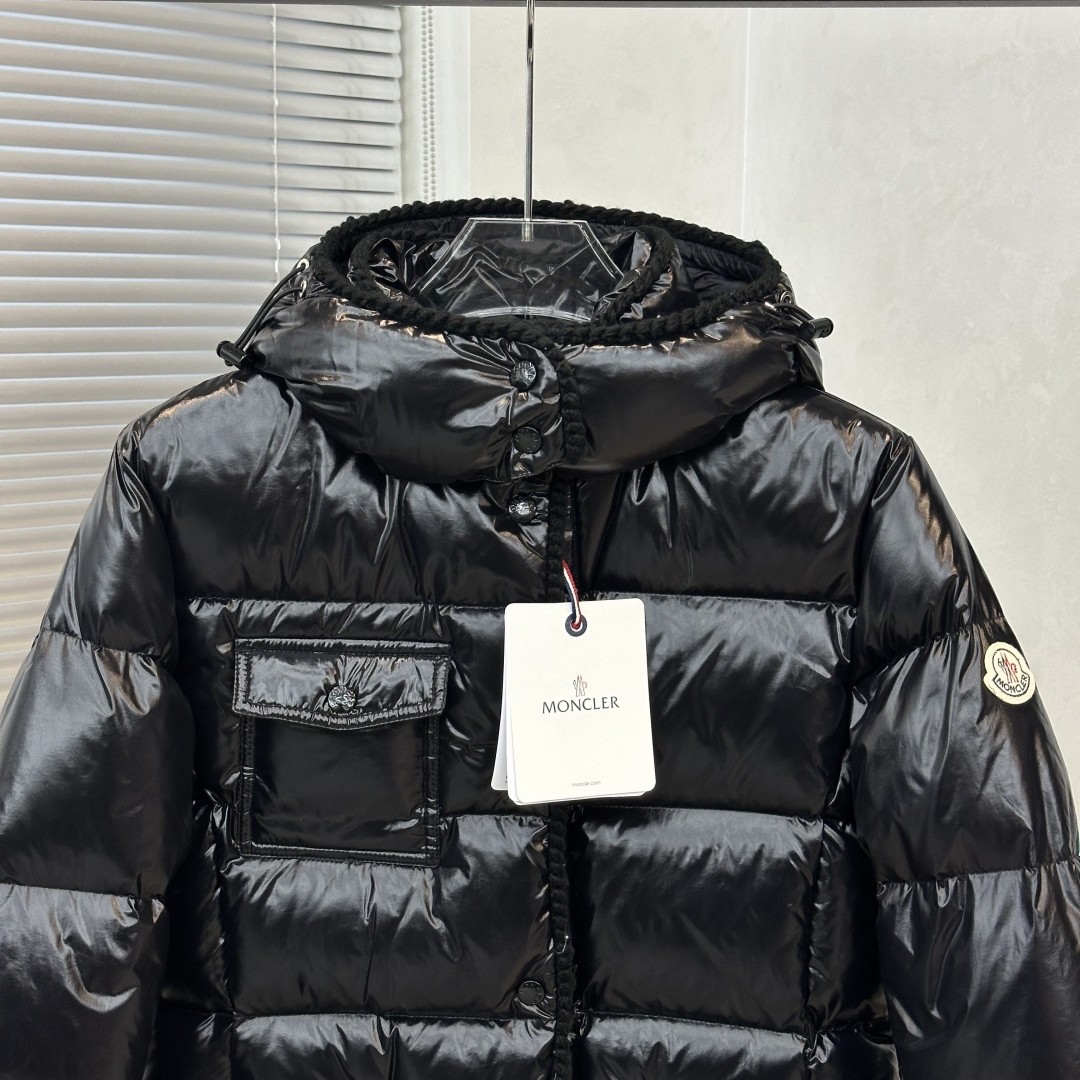 Moncler モンクレール Glareins 編み込み飾り フード付きショートダウンジャケット レディース ブラック