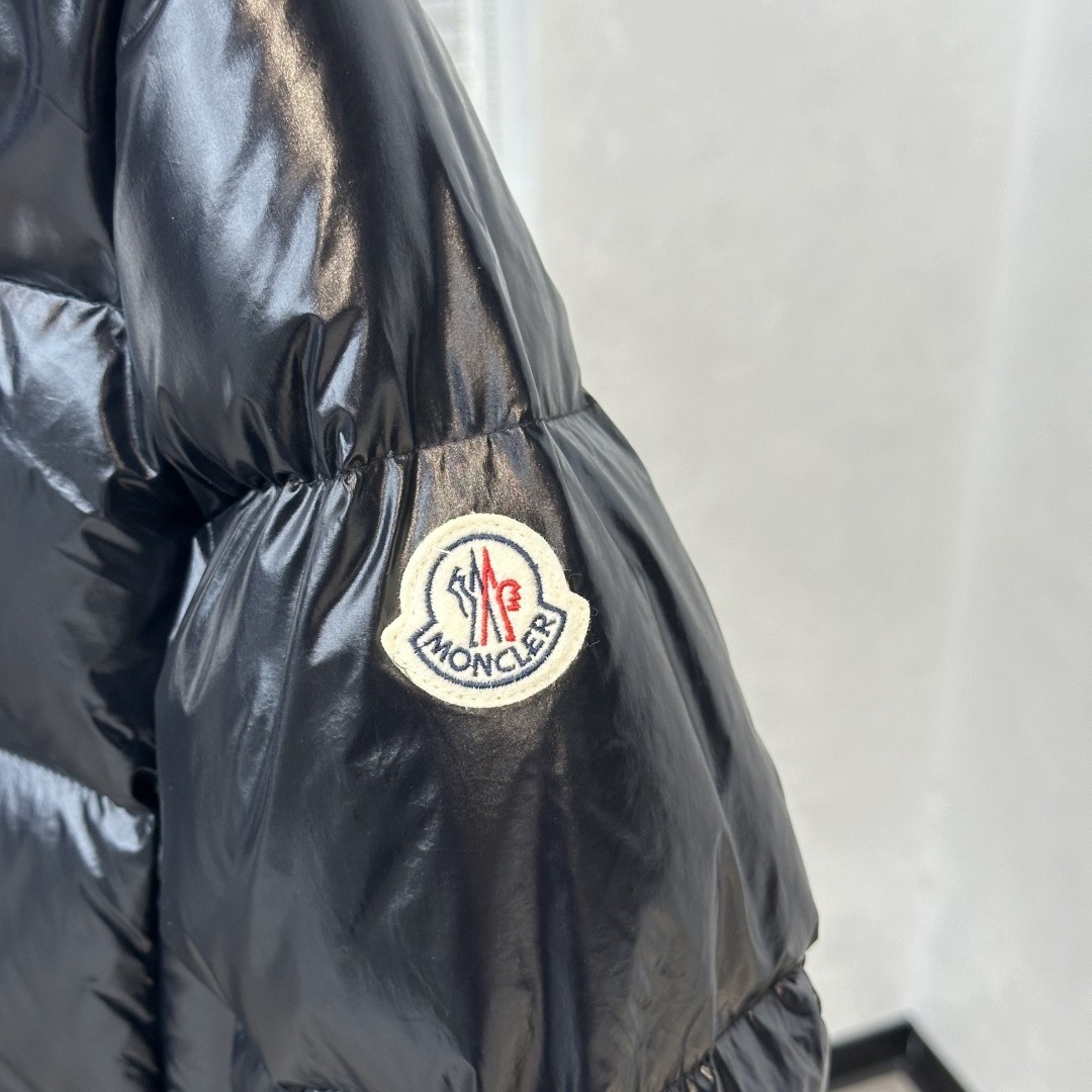 Moncler モンクレール Glareins 編み込み飾り フード付きショートダウンジャケット レディース ブラック