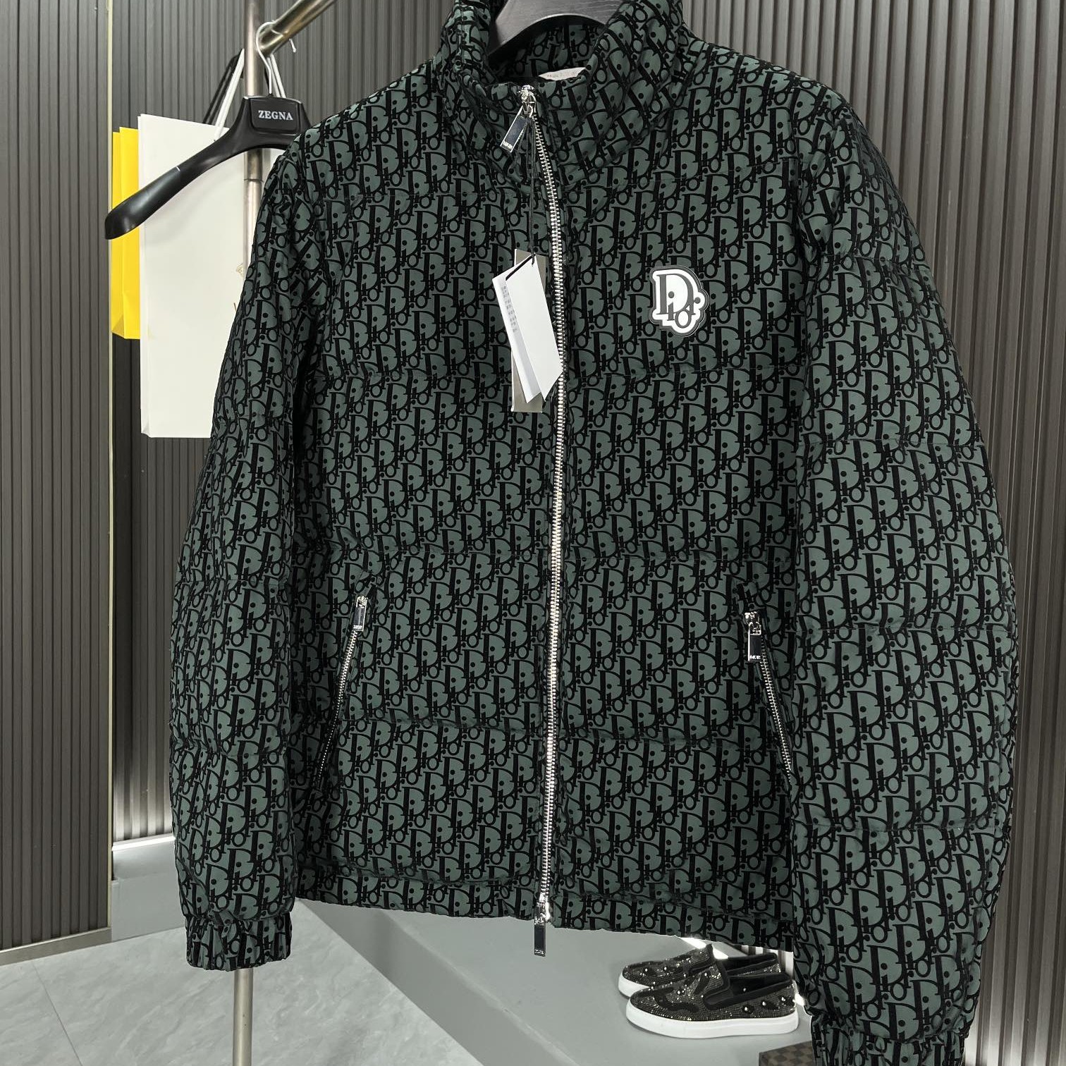 Dior ディオール 2025ss メンズ 立領 ダウンジャケット ブラックグレーン柄