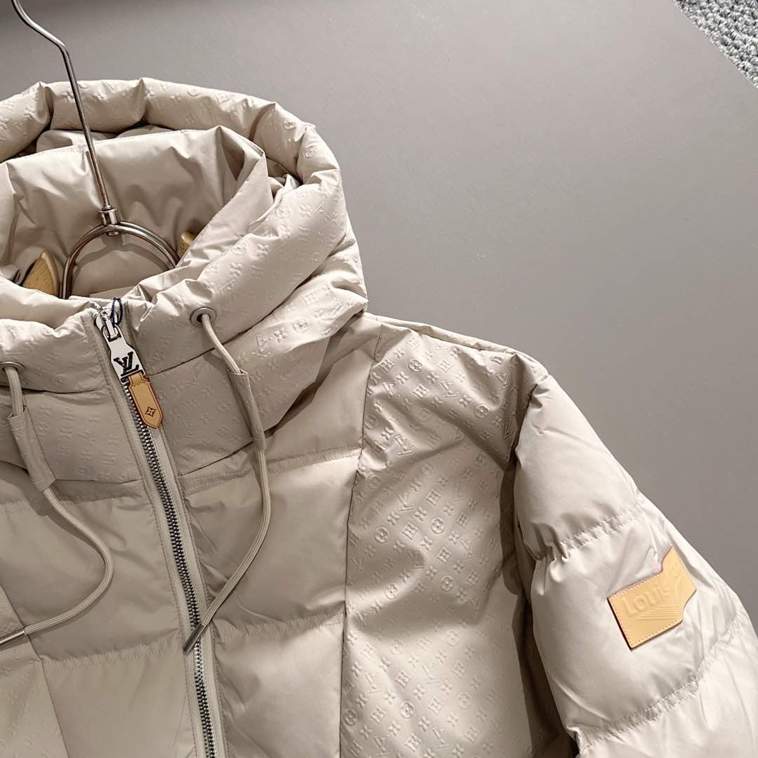 LOUIS VUITTON ルイヴィトン FW2025秋冬新作 ダウンジャケット Lvロゴ圧花 老花柄拼接 フード付き