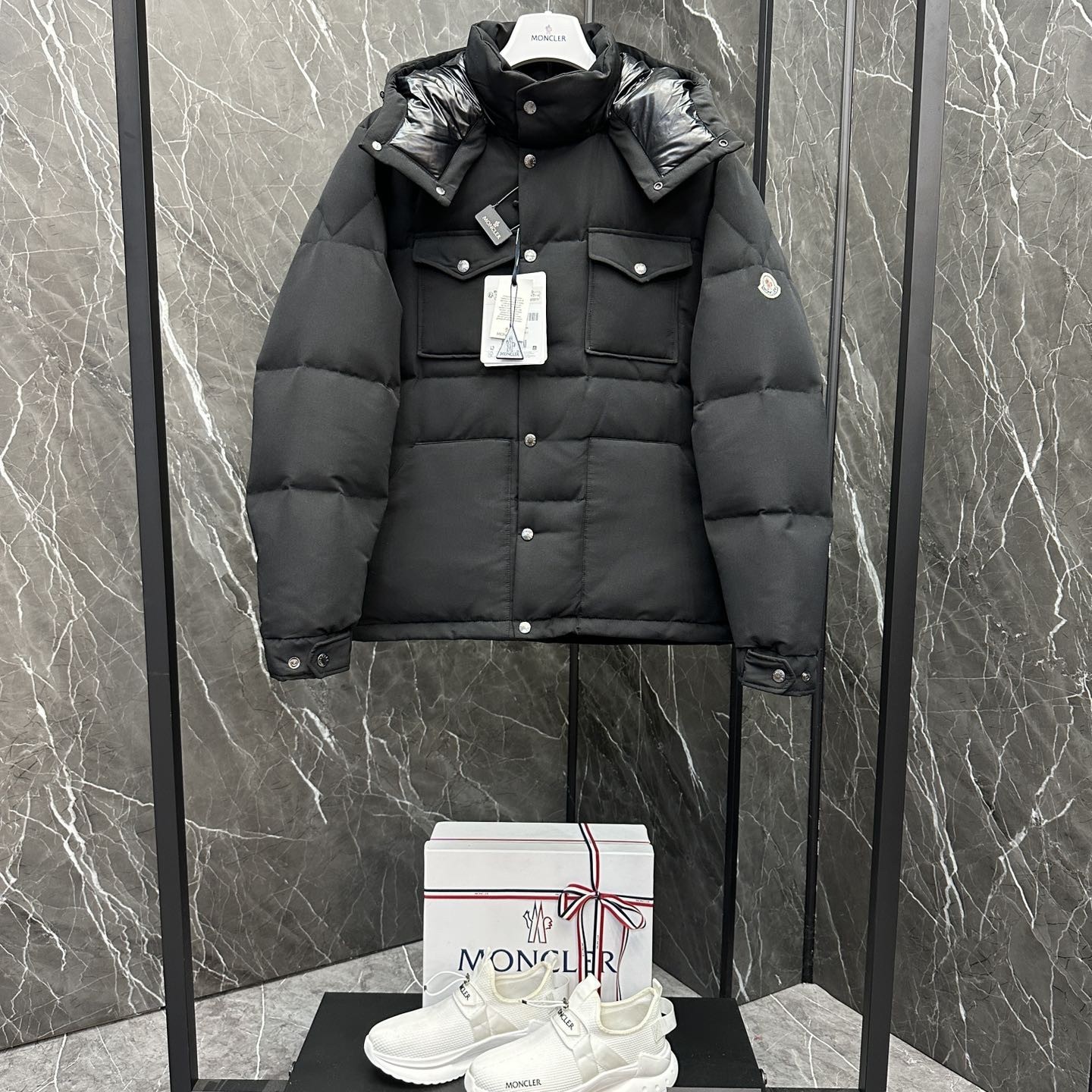 Moncler モンクレール P430 2025秋冬新作カジュアルファッションダウンジャケット ブラック