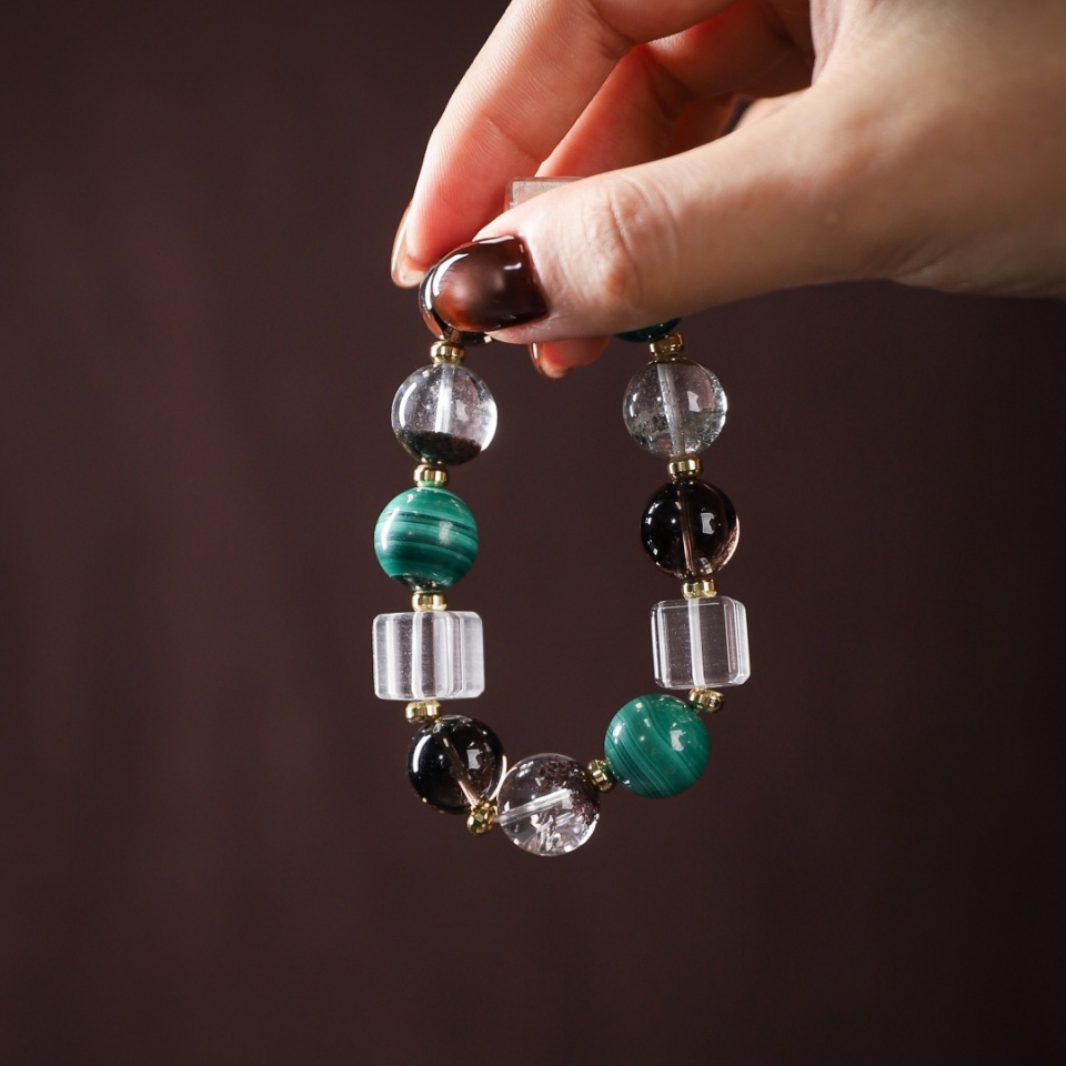 翡翠风韵丨孔雀石＆绿幽灵 设计款手串