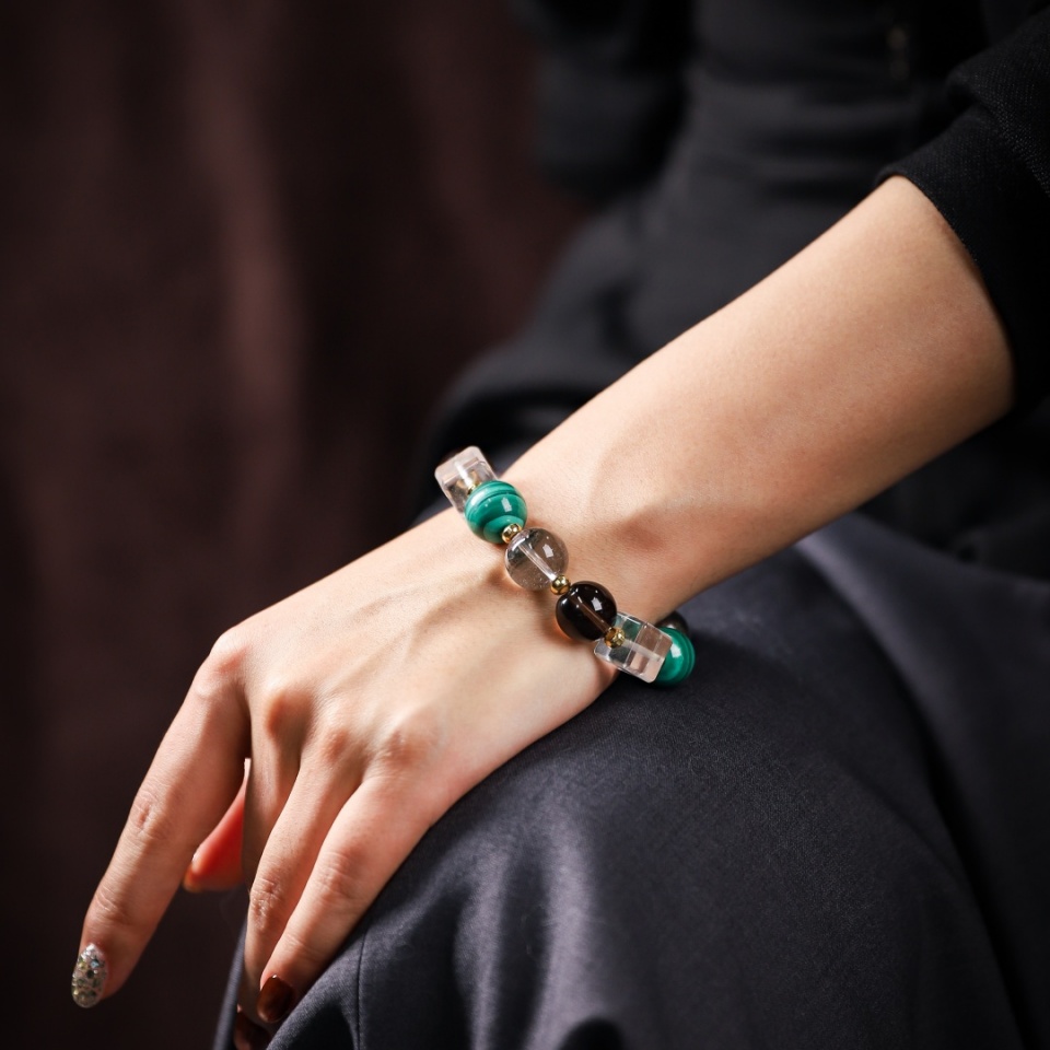 翡翠风韵丨孔雀石＆绿幽灵 设计款手串