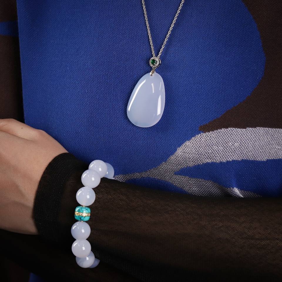 温润怡人丨蓝玉髓吊坠