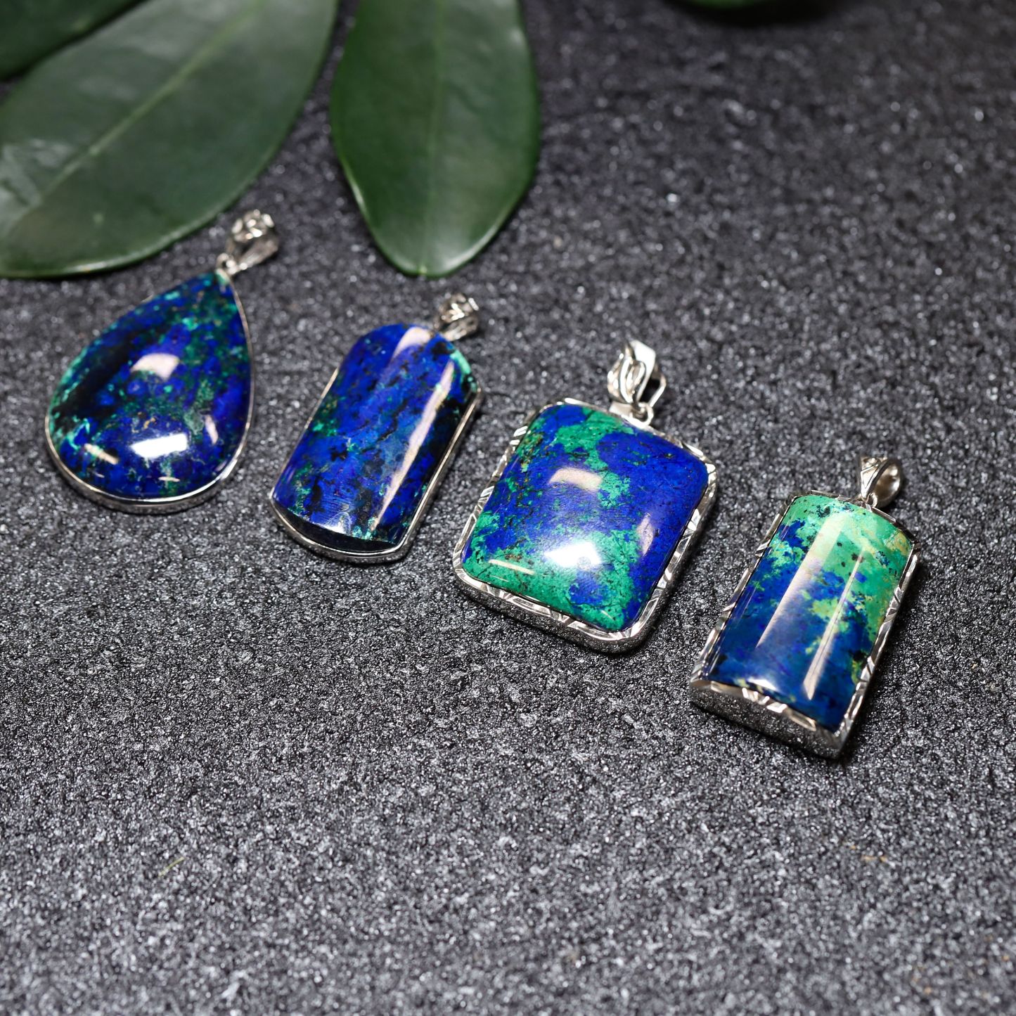 靛蓝圣殿·双螺旋疗愈｜蓝铜矿吊坠