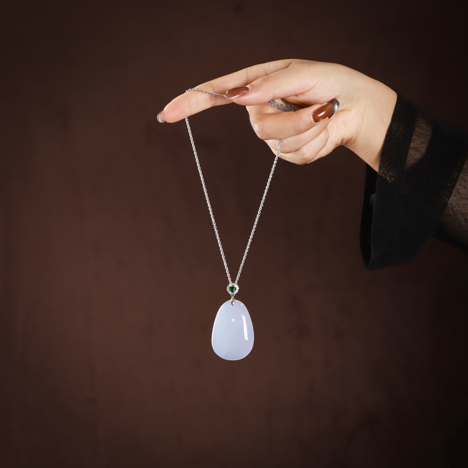 温润怡人丨蓝玉髓吊坠