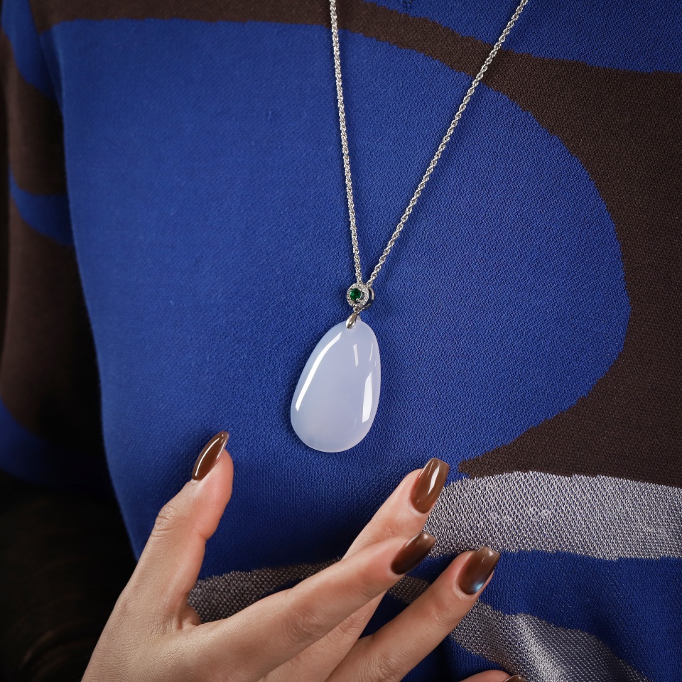 温润怡人丨蓝玉髓吊坠